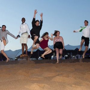 Event-Styling-Deloitte-Barefoot-and-Black-Tie-on-the-Beach-015