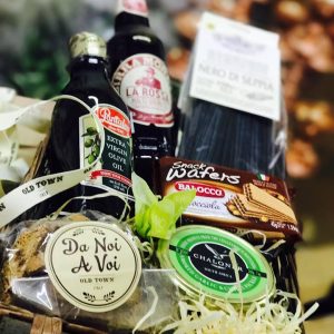 Event Styling La Dolce Vita birthday theme 14