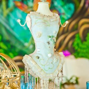 Strauss Daly Enchanted Garden 28